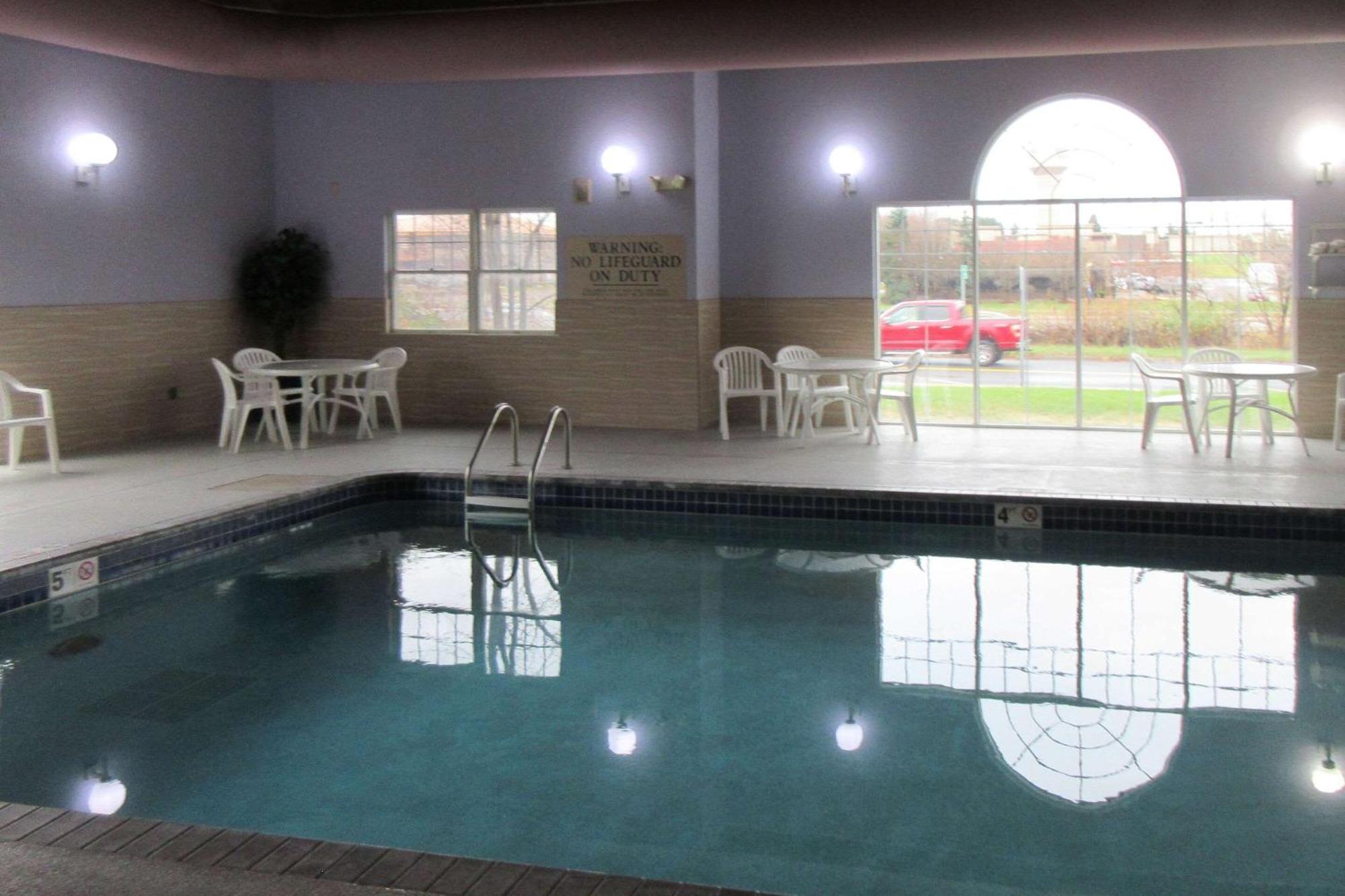 Quality Inn & Suites Stillwater Extérieur photo