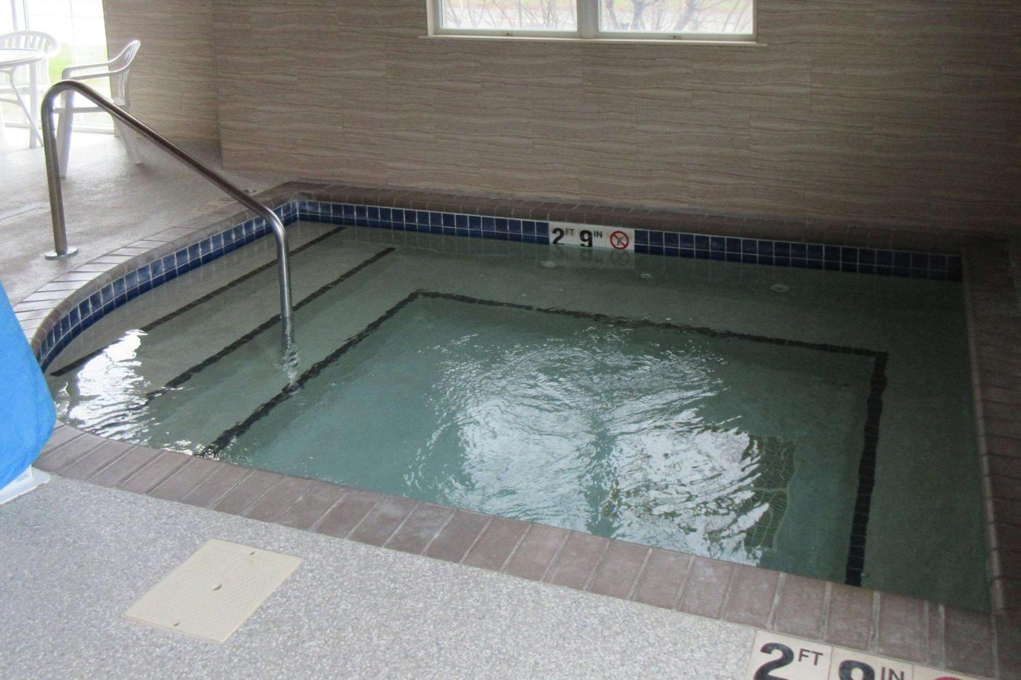 Quality Inn & Suites Stillwater Extérieur photo